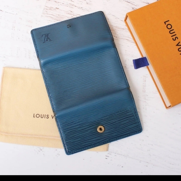 Louis Vuitton Blue EPI 6 Key Holder Leather